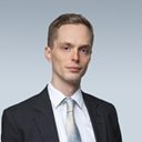 Erik Sparre headshot